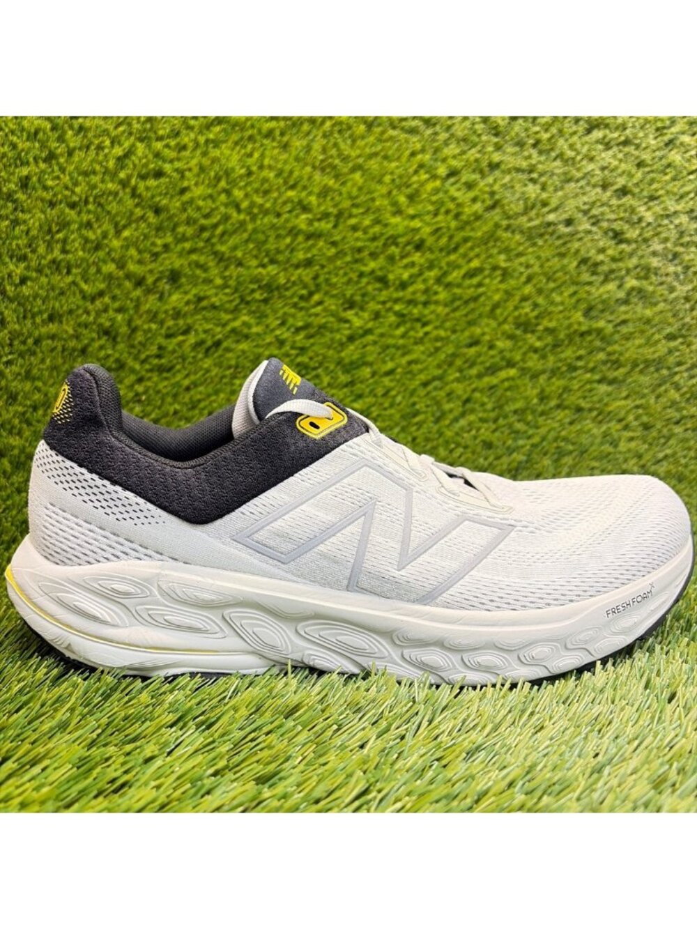 New Balance Fresh Foam X 860v14 Mens Size 12 Gray Black Running Shoes Sneakers